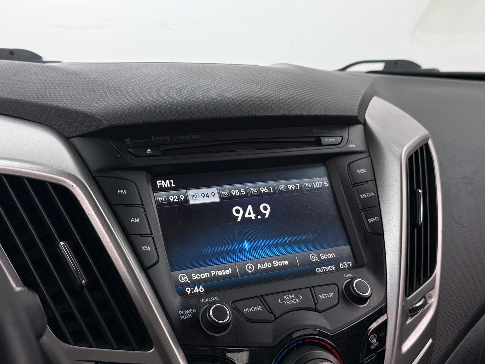 Thumbnail: 2013 Hyundai Veloster - 3