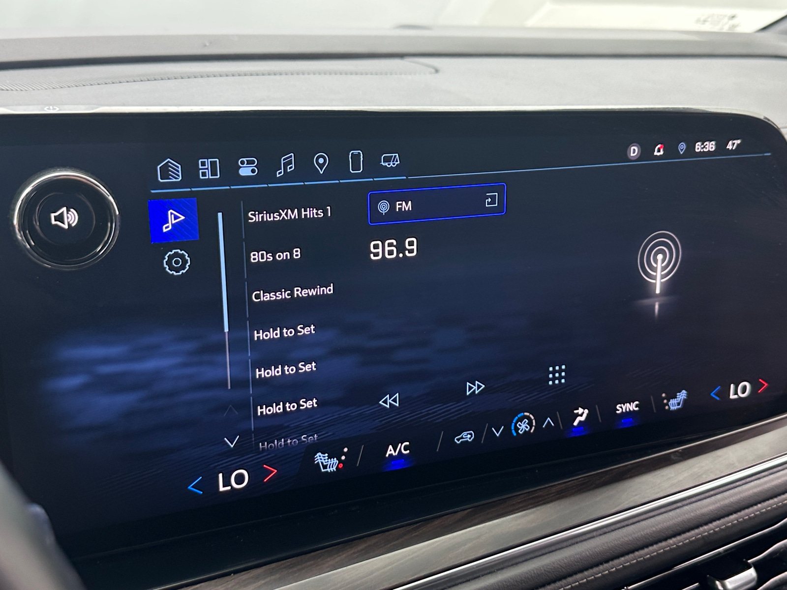 Thumbnail: 2025 Chevrolet Tahoe - 3