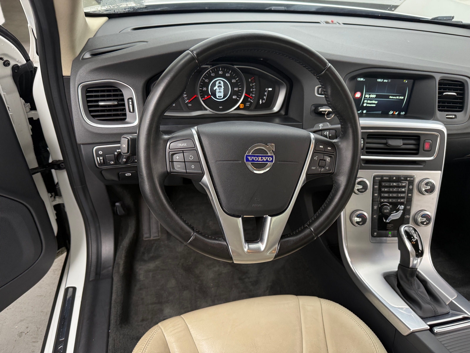 Thumbnail: 2017 Volvo S60 - 4