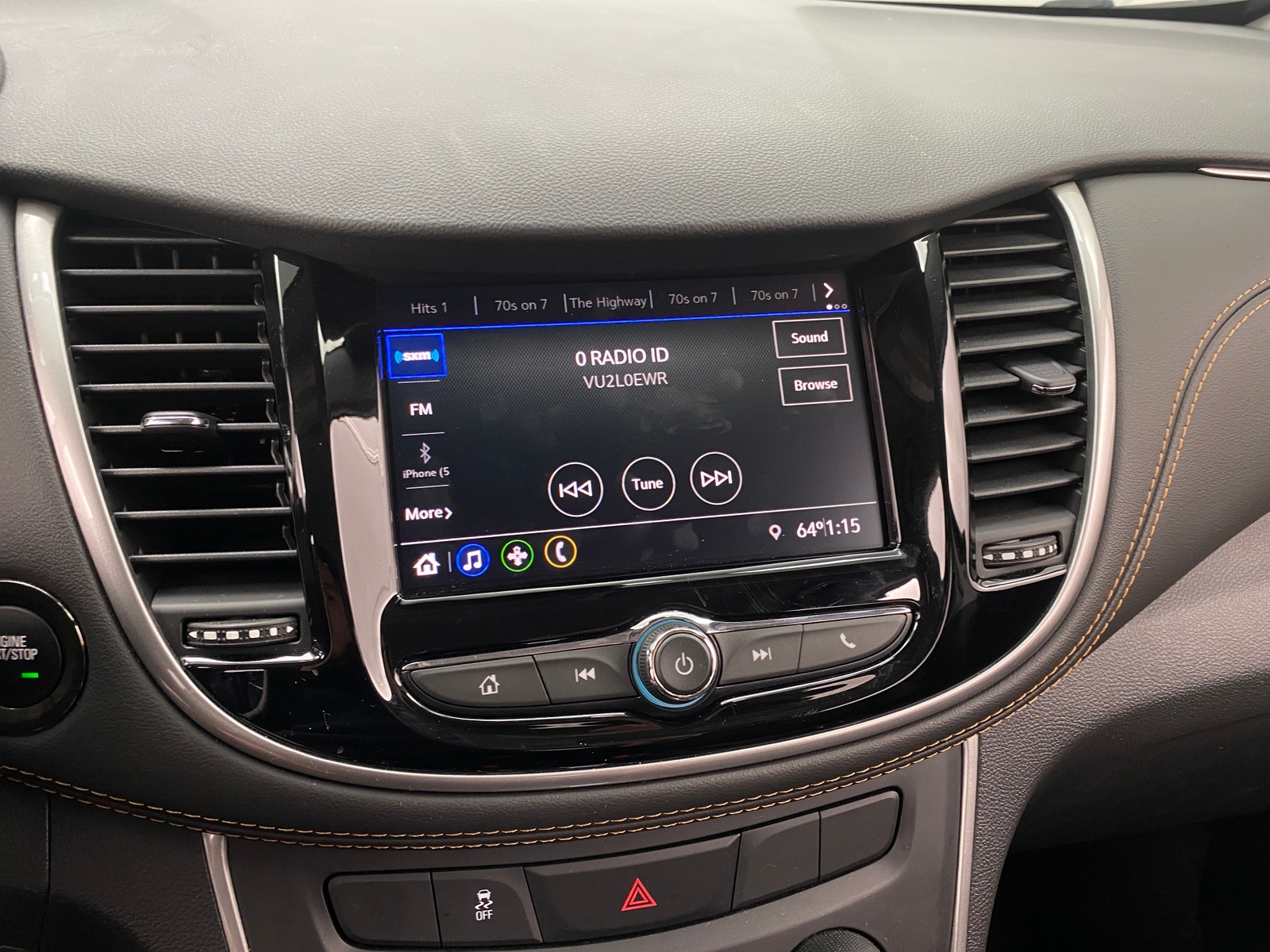 Thumbnail: 2022 Chevrolet Trax - 3