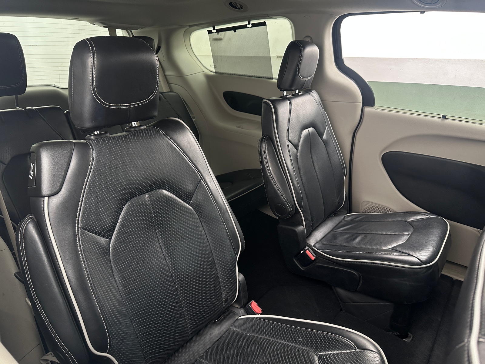 Thumbnail: 2024 Chrysler Pacifica - 5