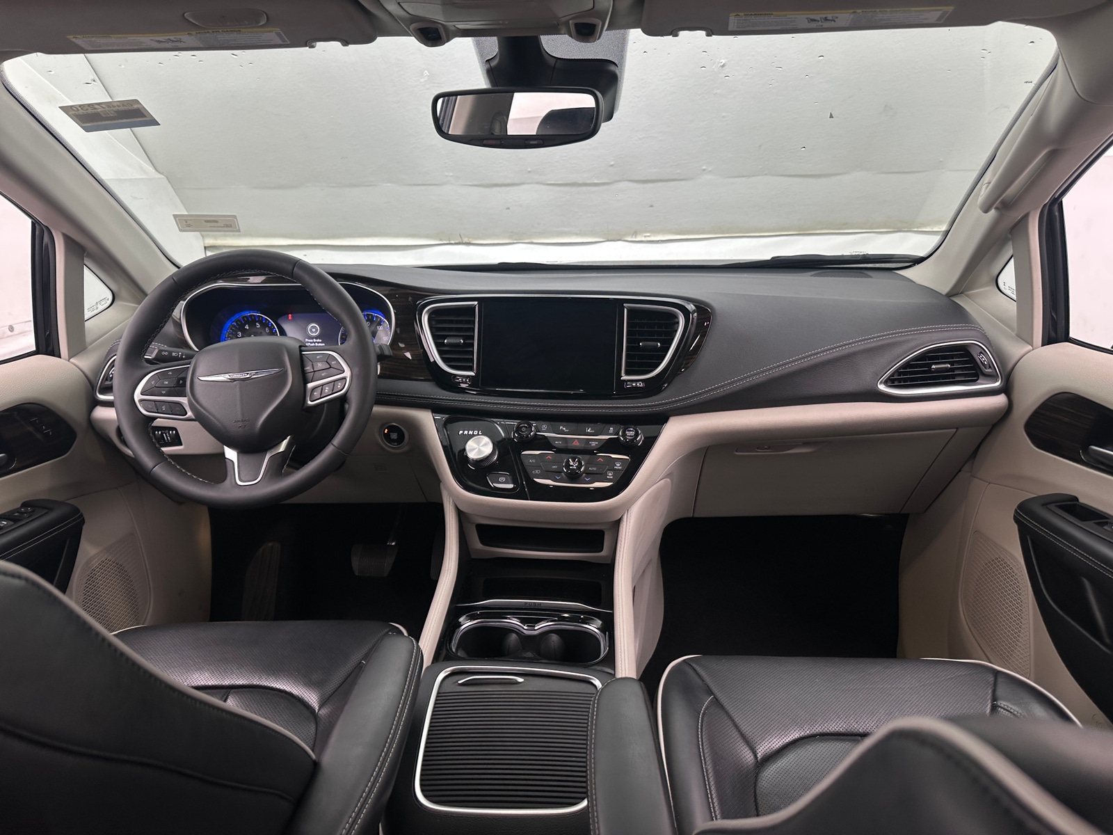 Thumbnail: 2024 Chrysler Pacifica - 2