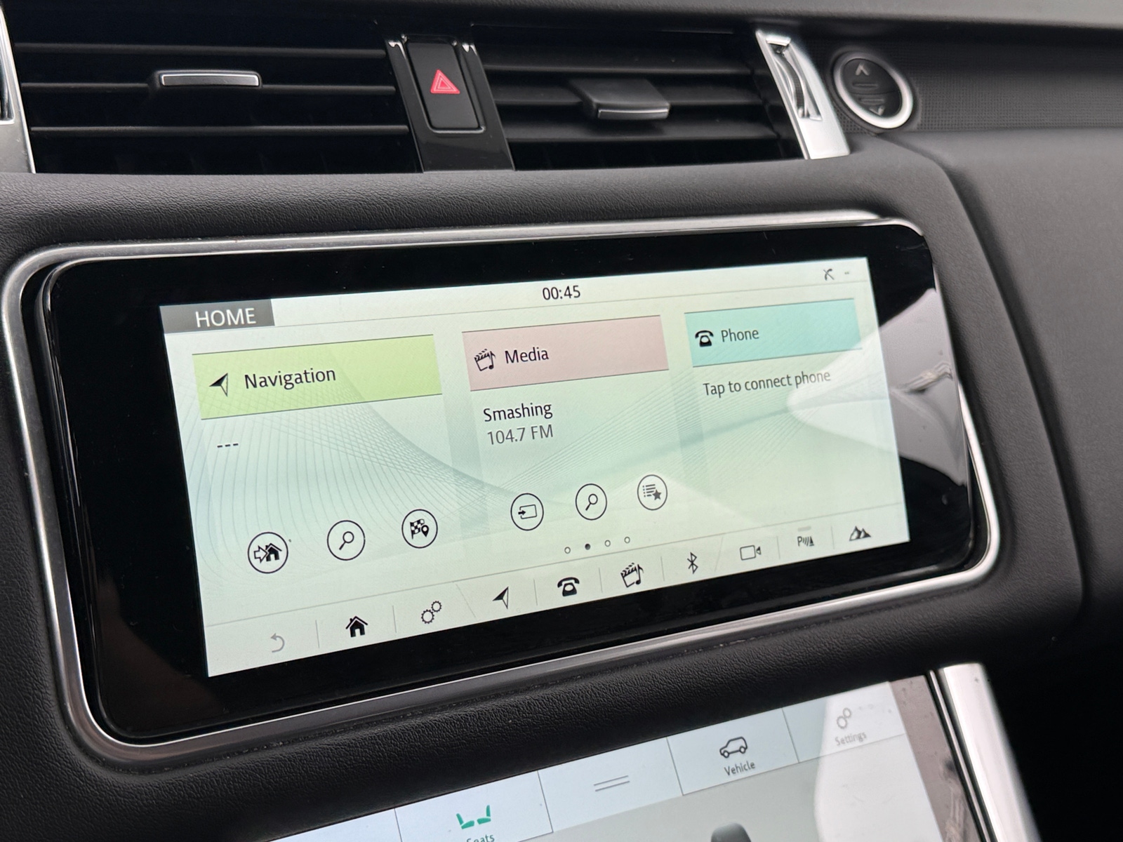 Thumbnail: 2021 Land Rover Range Rover Sport - 3