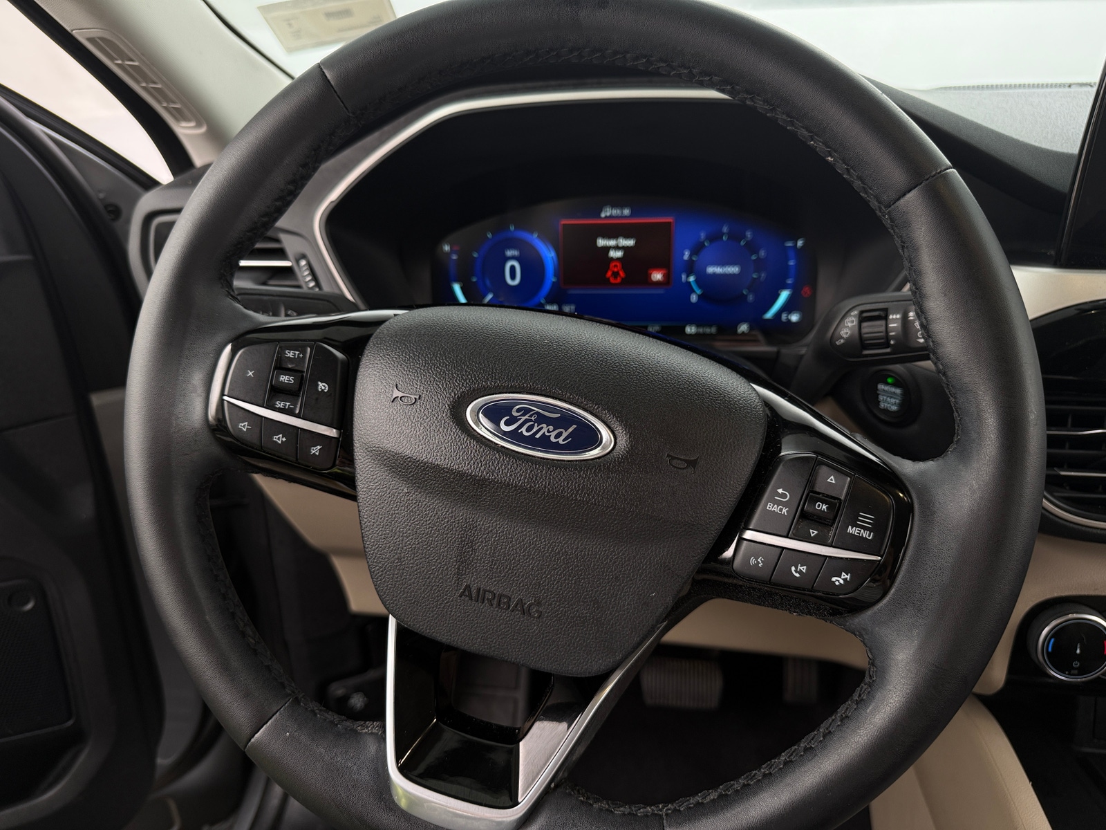 Thumbnail: 2022 Ford Escape - 4