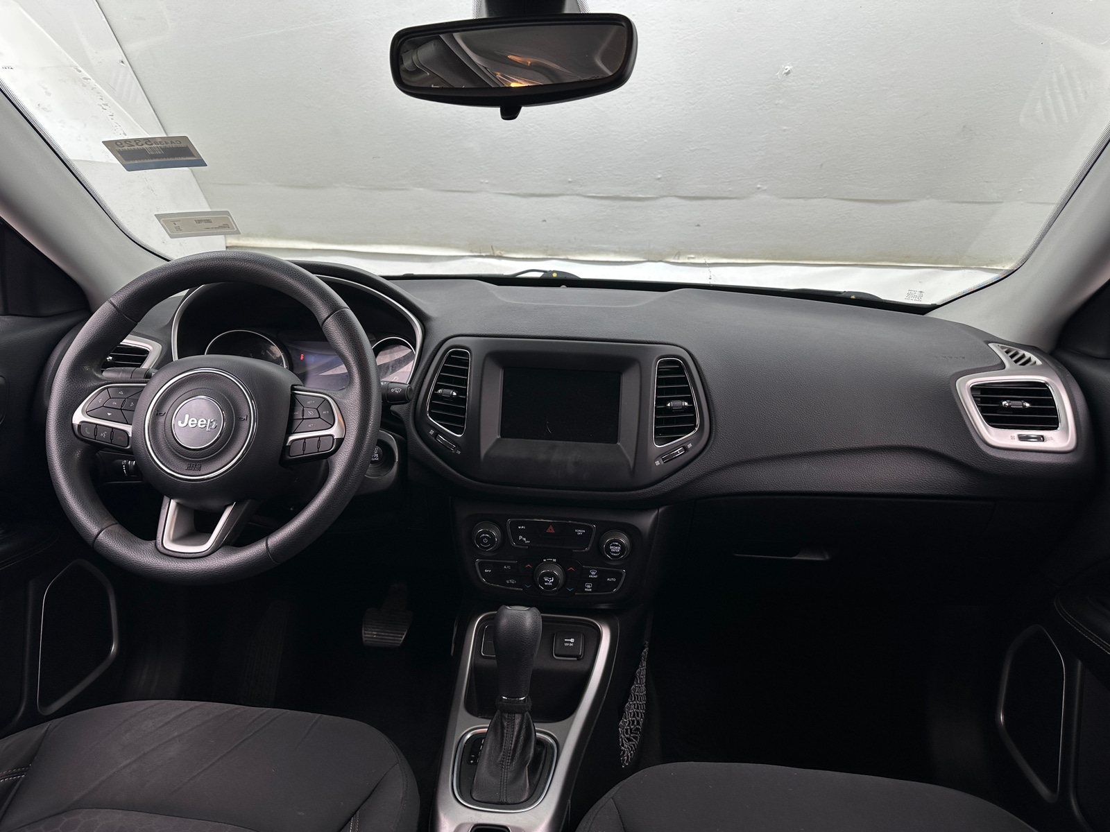 Thumbnail: 2019 Jeep Compass - 3