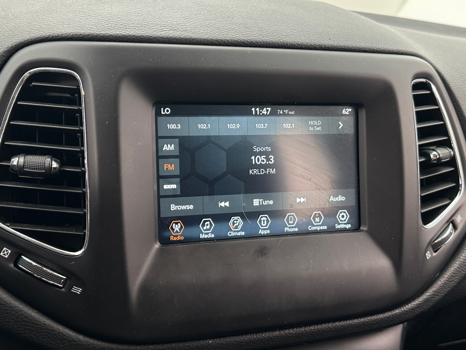 Thumbnail: 2019 Jeep Compass - 4