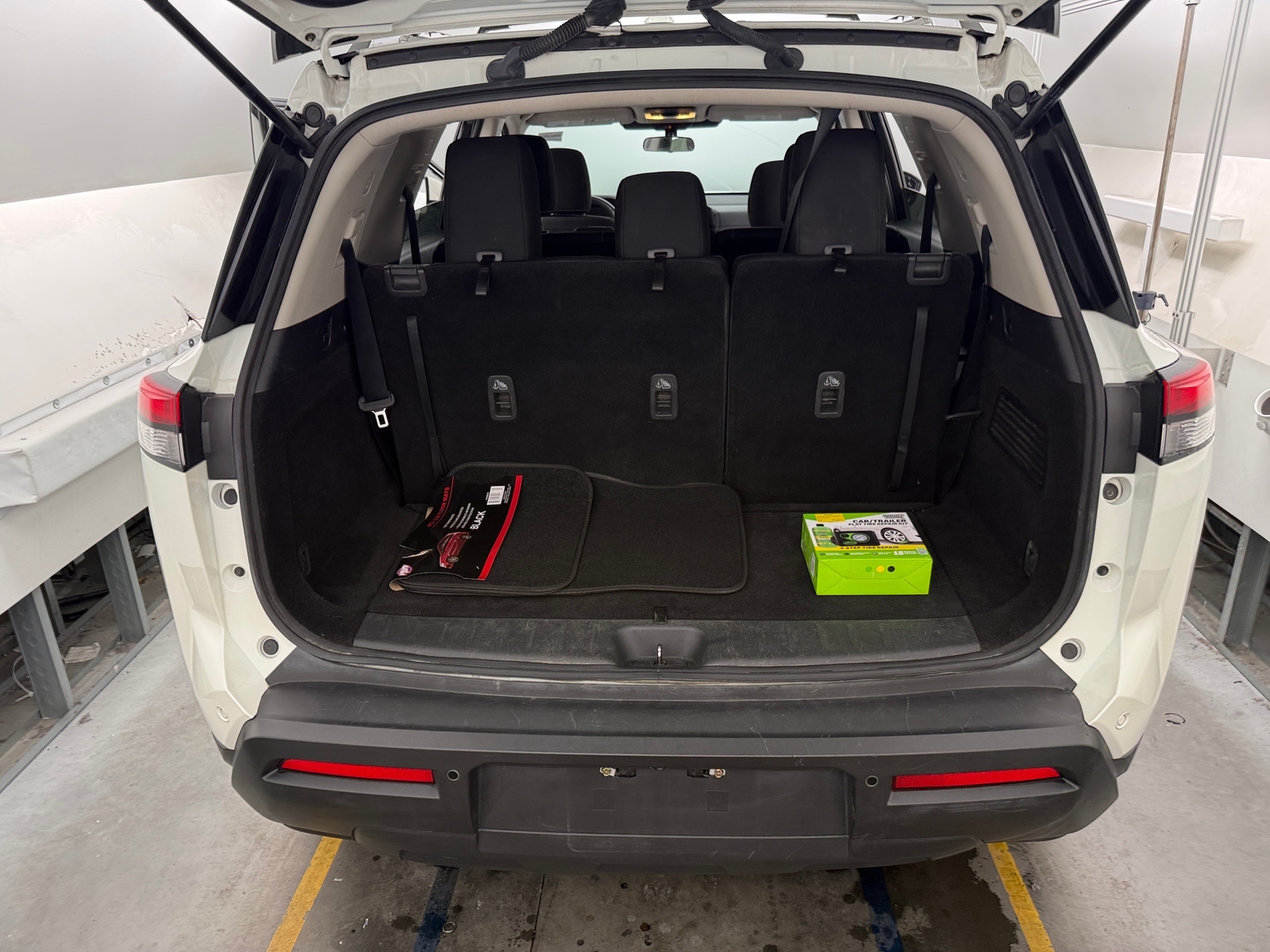 Thumbnail: 2023 Nissan Pathfinder - 7