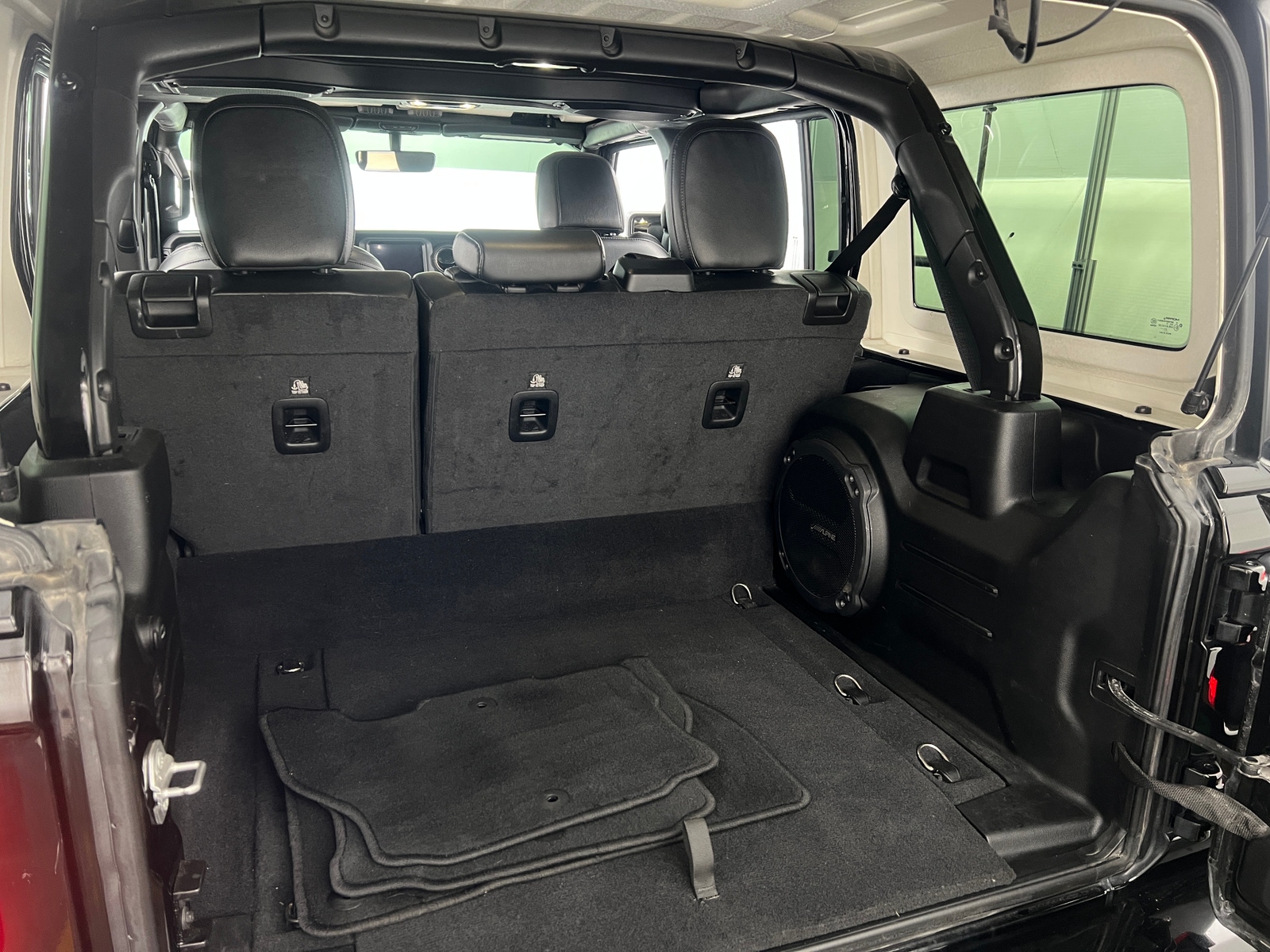 Thumbnail: 2021 Jeep Wrangler - 6