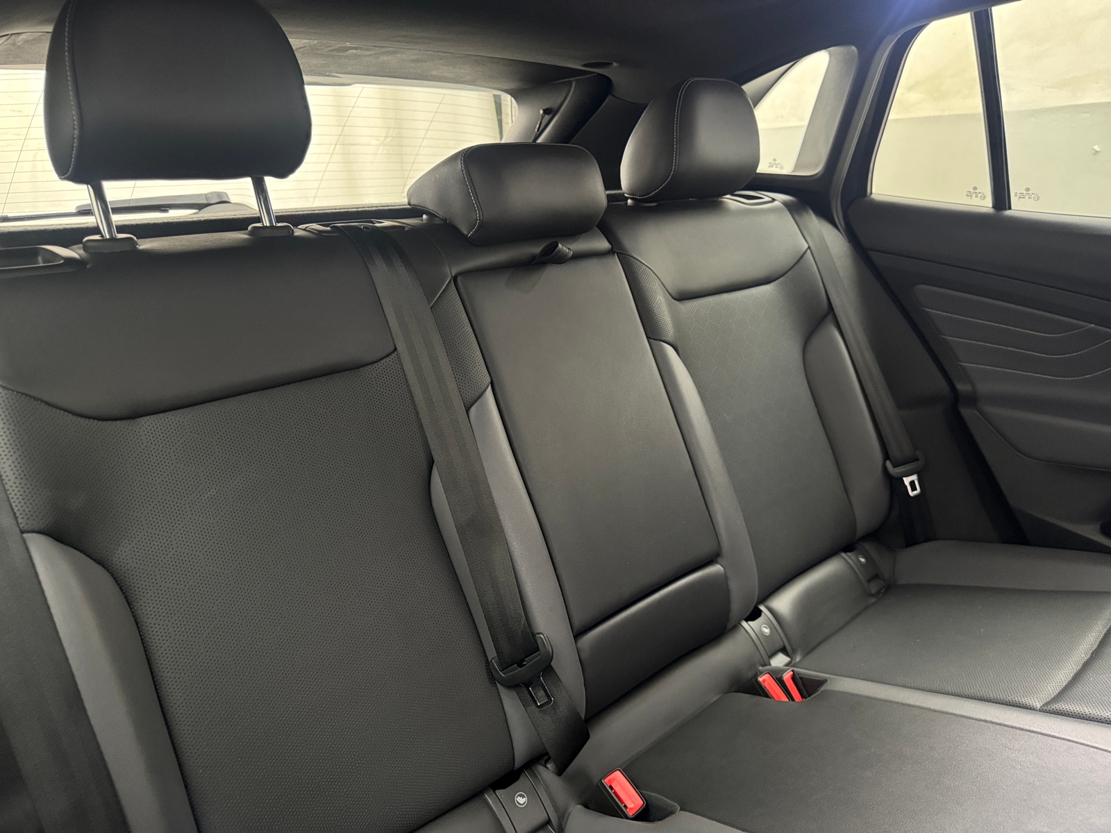 Thumbnail: 2023 Volkswagen ID.4 - 5