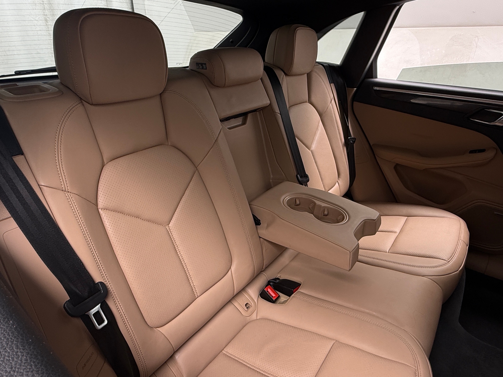 Thumbnail: 2023 Porsche Macan - 5