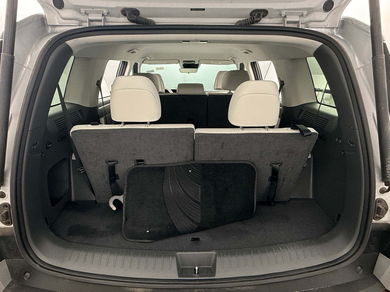 Thumbnail: 2025 Hyundai Santa Fe - 6