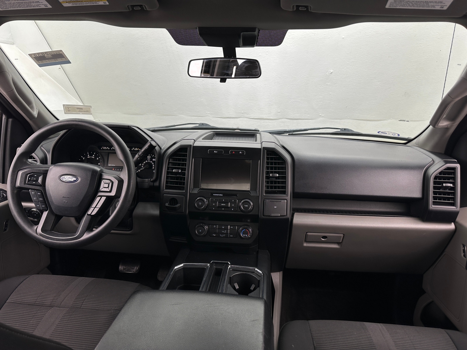 Thumbnail: 2020 Ford Econoline - 3