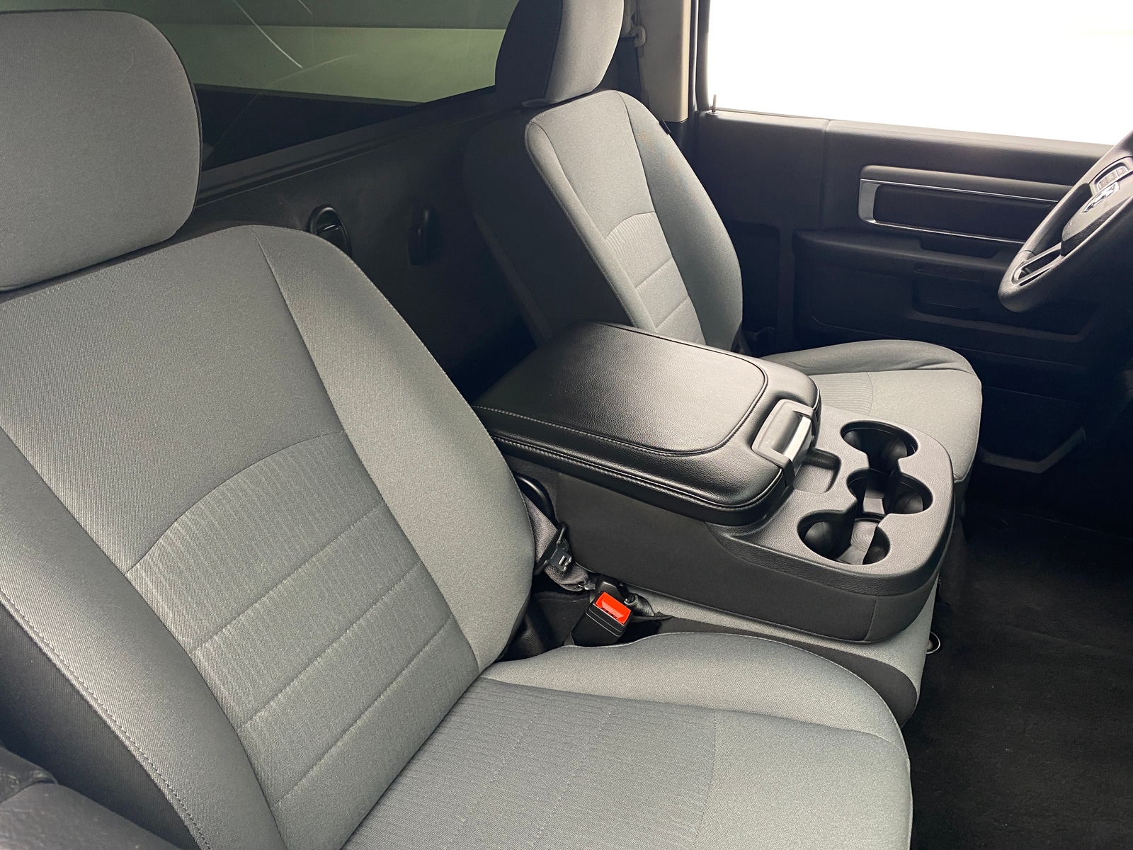 Thumbnail: 2022 RAM 1500 Classic - 2