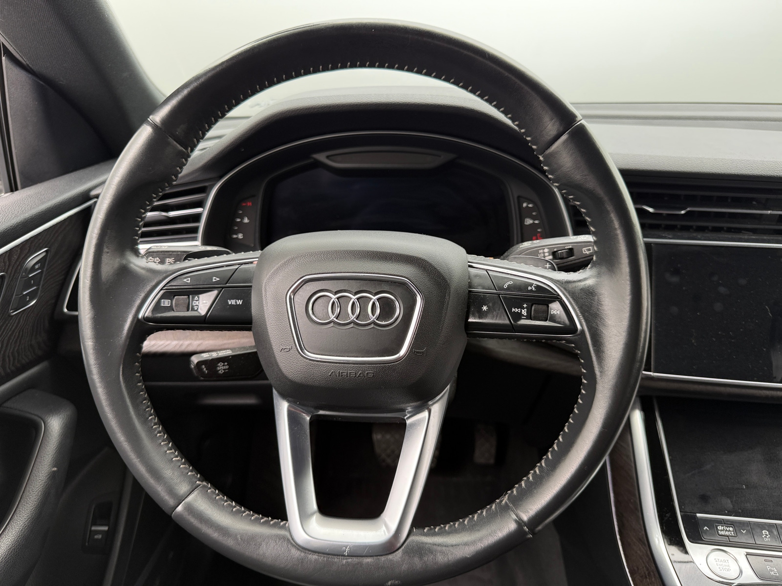 Thumbnail: 2019 Audi Q8 - 4