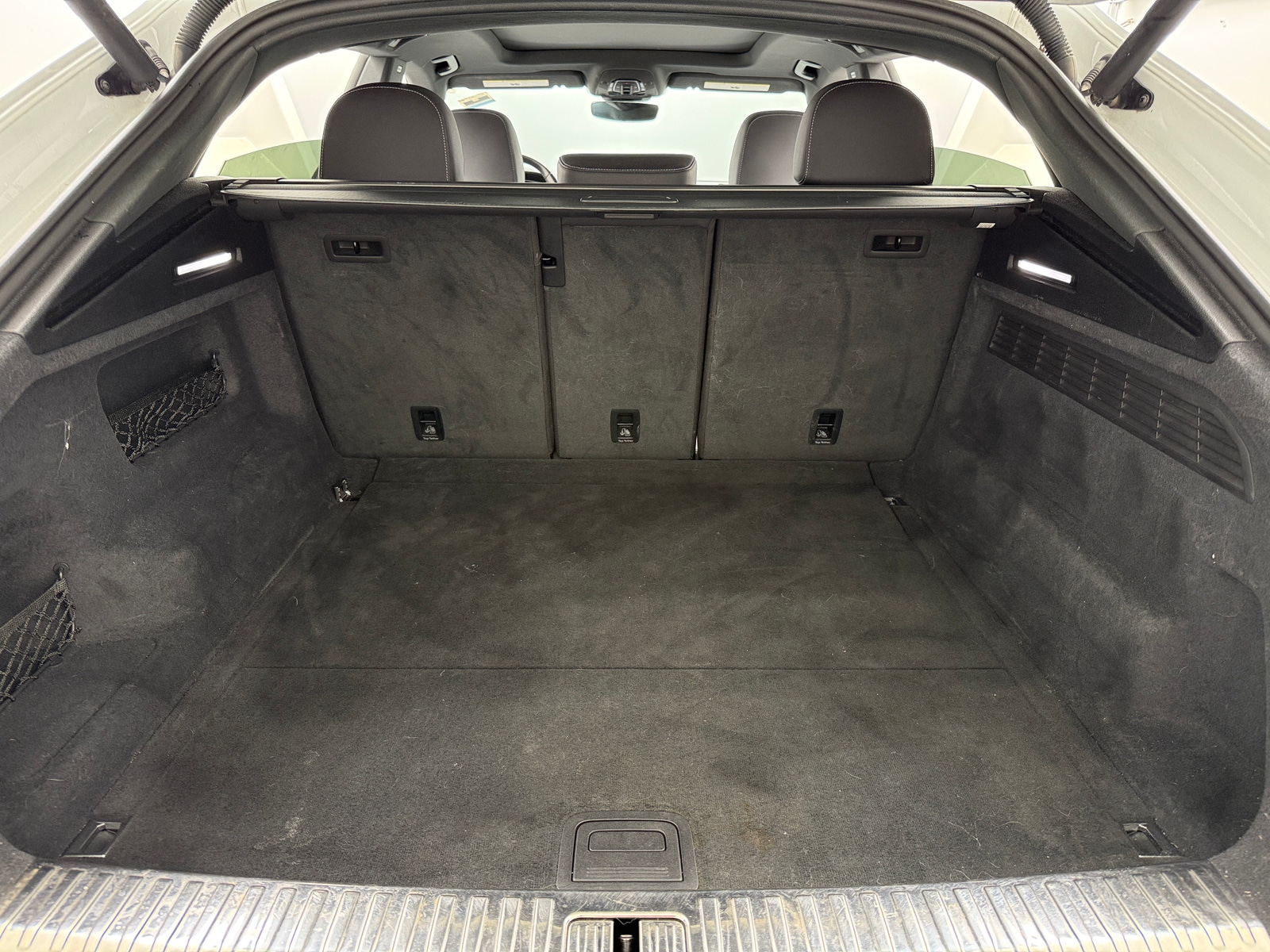 Thumbnail: 2019 Audi Q8 - 6