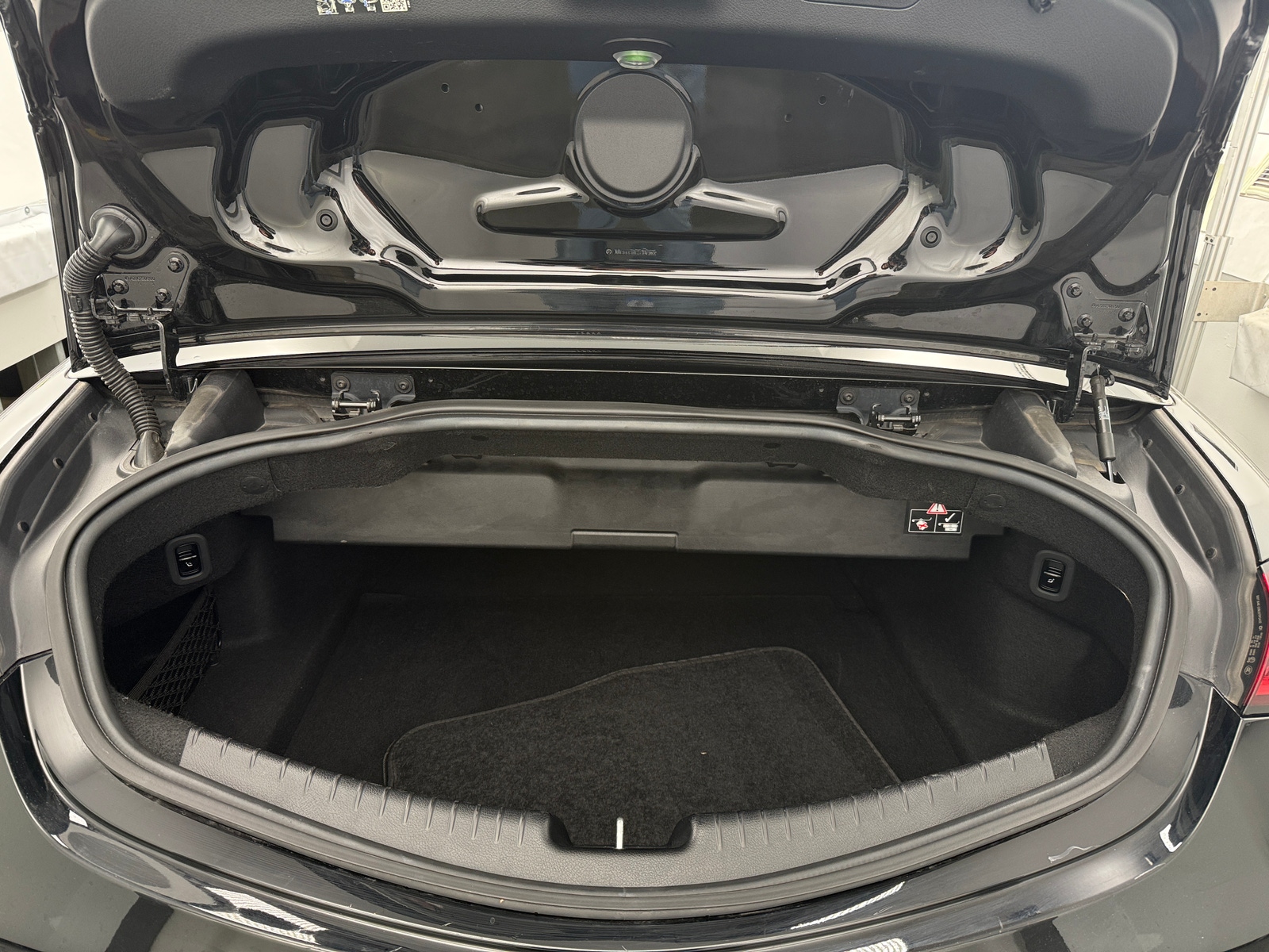 Thumbnail: 2025 Mercedes-Benz CLE - 6