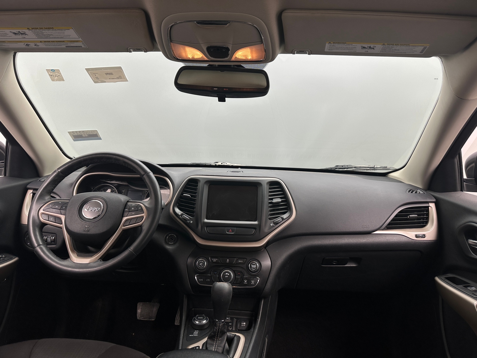 Thumbnail: 2017 Jeep Cherokee - 3