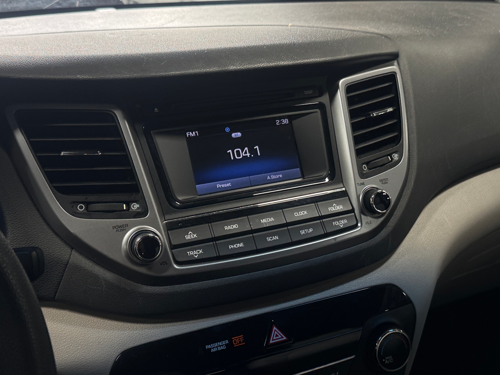 Thumbnail: 2018 Hyundai Tucson - 4