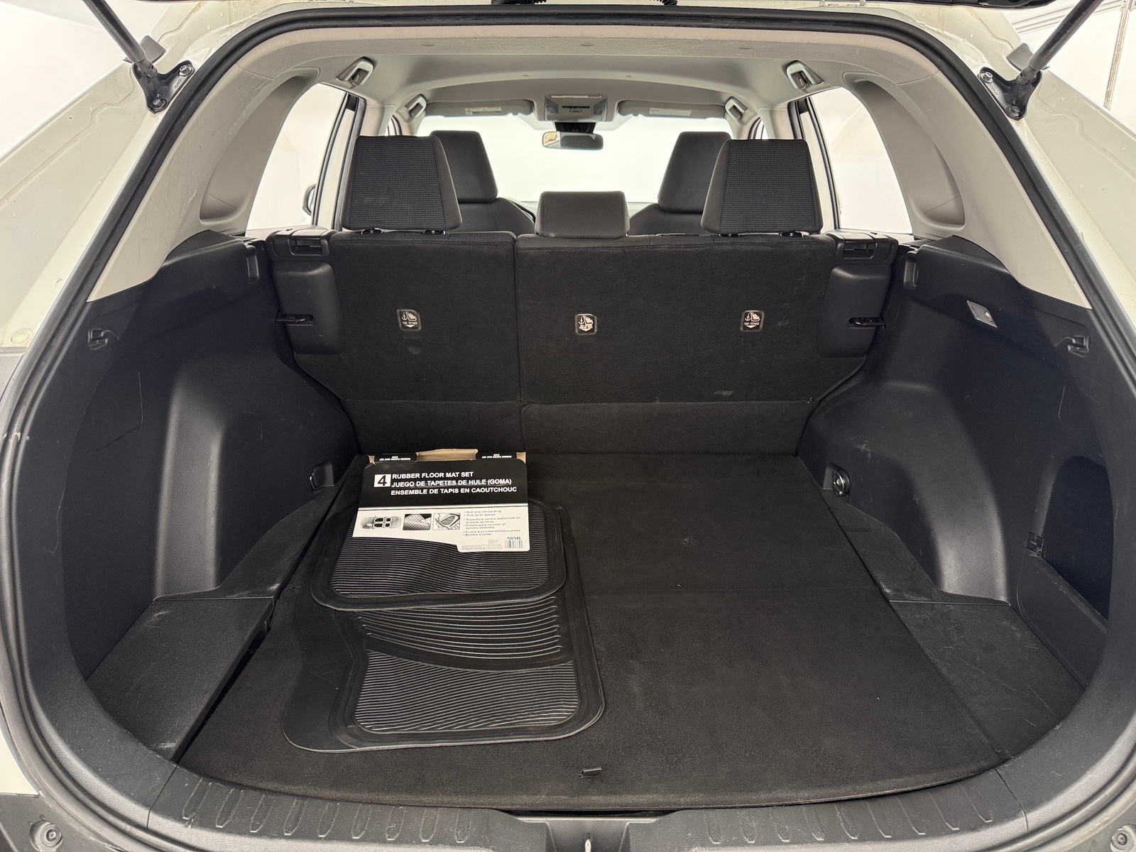 Thumbnail: 2019 Toyota RAV4 - 7