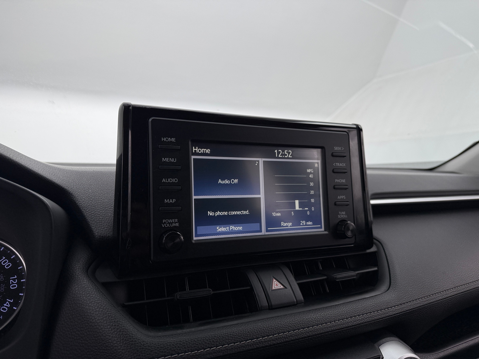 Thumbnail: 2019 Toyota RAV4 - 4