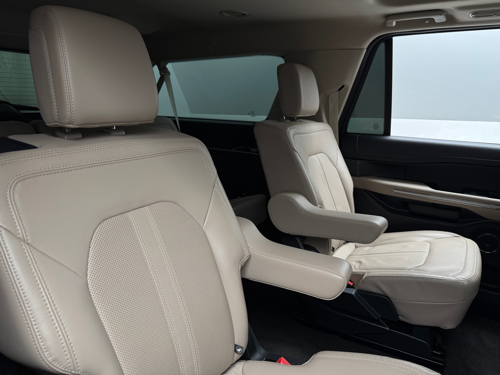 Thumbnail: 2022 Ford Expedition MAX - 5