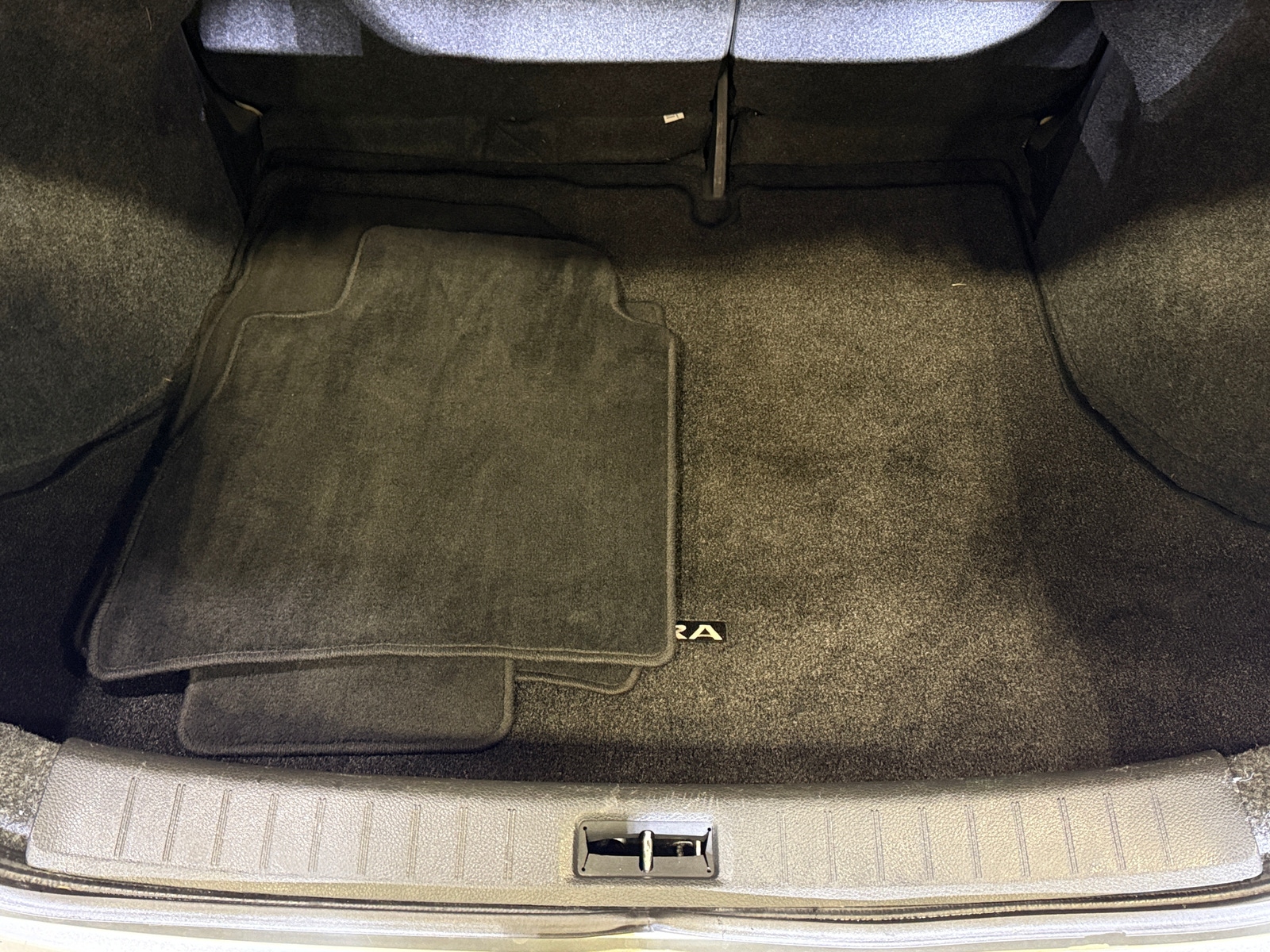 Thumbnail: 2017 Nissan Sentra - 7