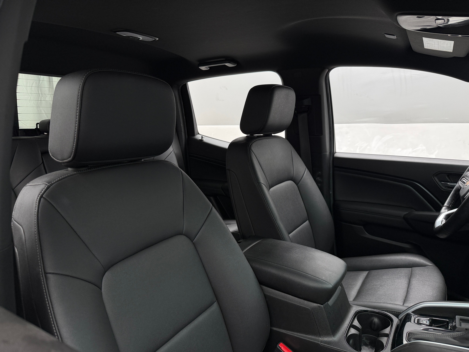 Thumbnail: 2023 Chevrolet Colorado - 2