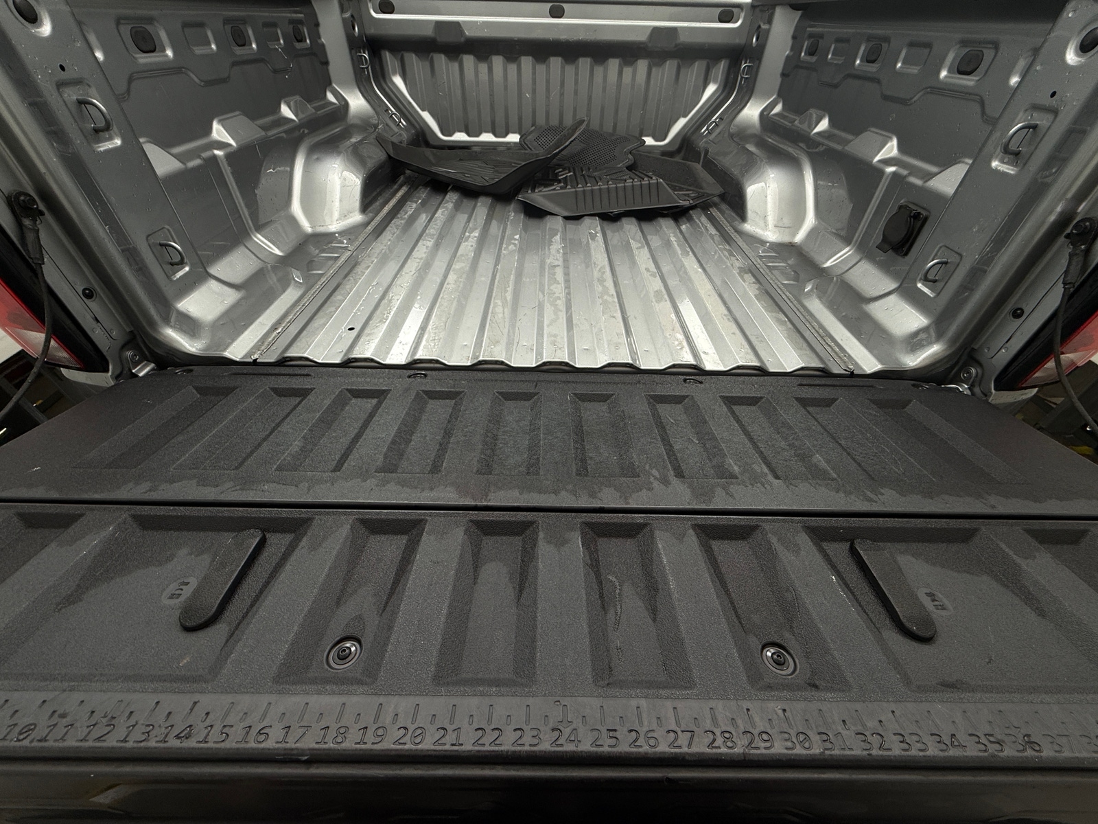 Thumbnail: 2023 Chevrolet Colorado - 7