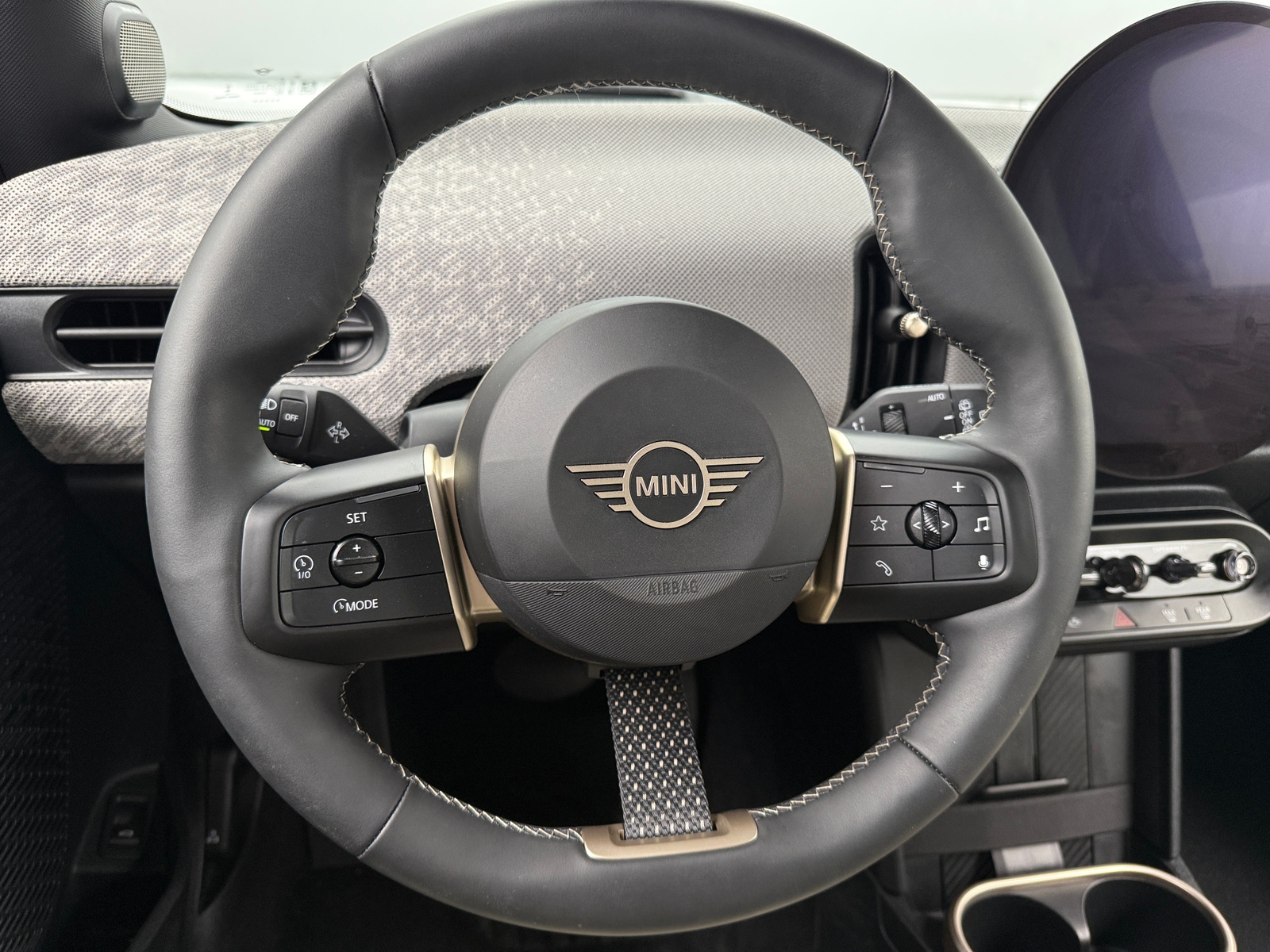 Thumbnail: 2025 MINI Cooper Hardtop - 4