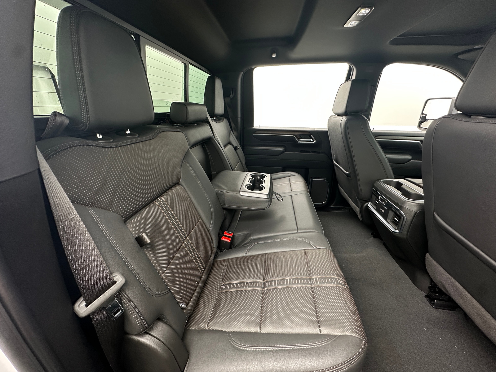 Thumbnail: 2025 Chevrolet Silverado 3500 - 6