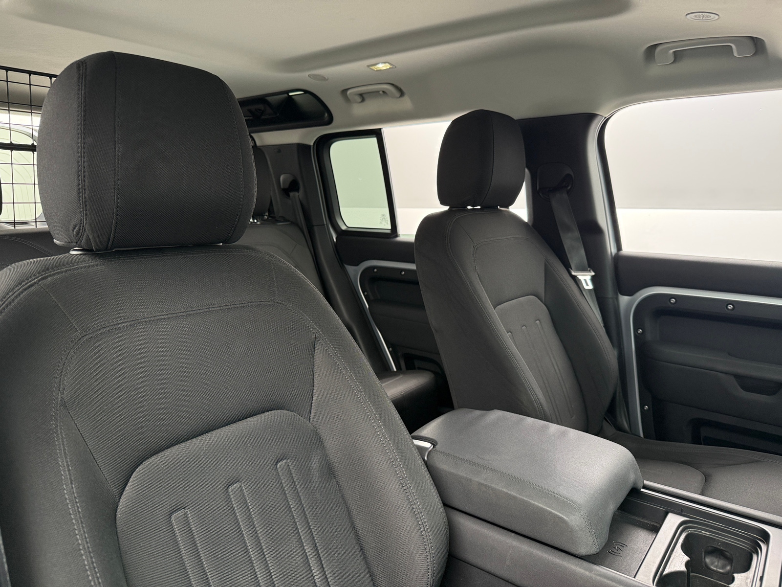 Thumbnail: 2022 Land Rover Defender - 2