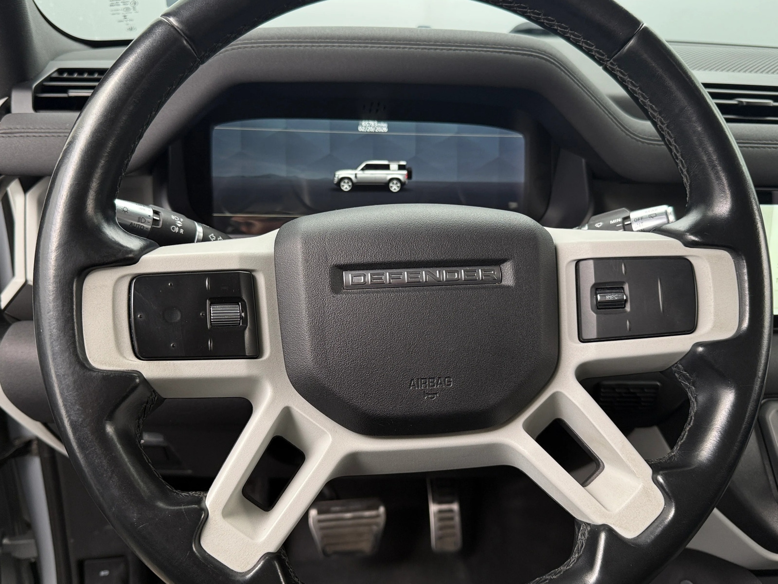 Thumbnail: 2022 Land Rover Defender - 5