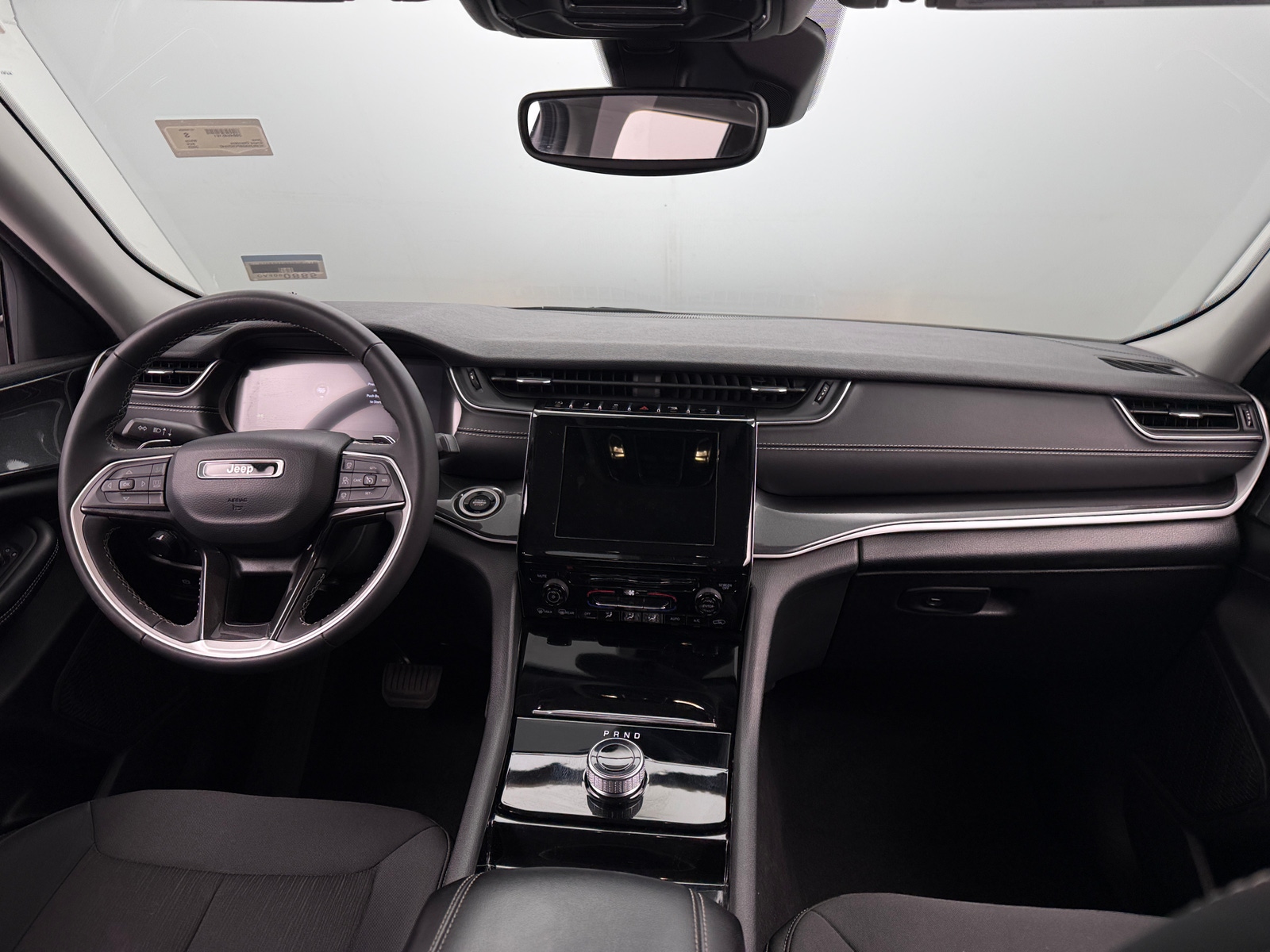 Thumbnail: 2023 Jeep Grand Cherokee - 3