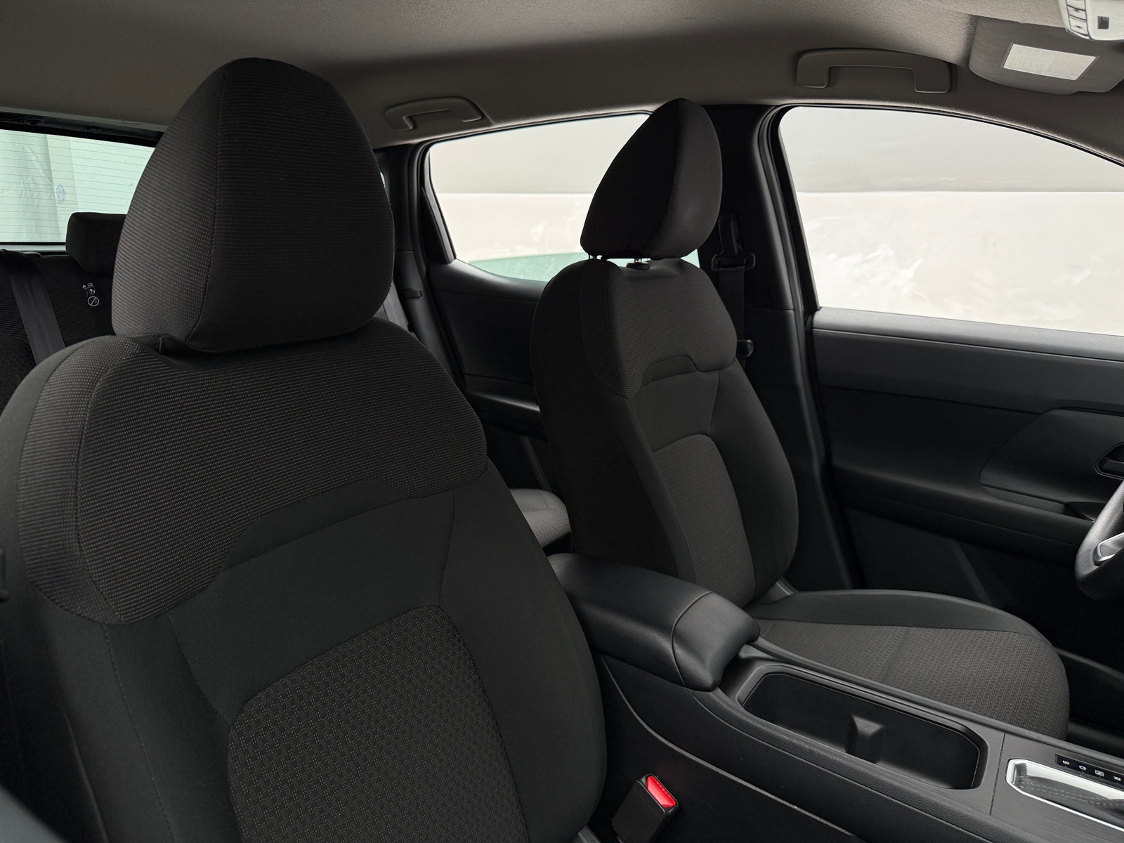 Thumbnail: 2025 Nissan Kicks - 2