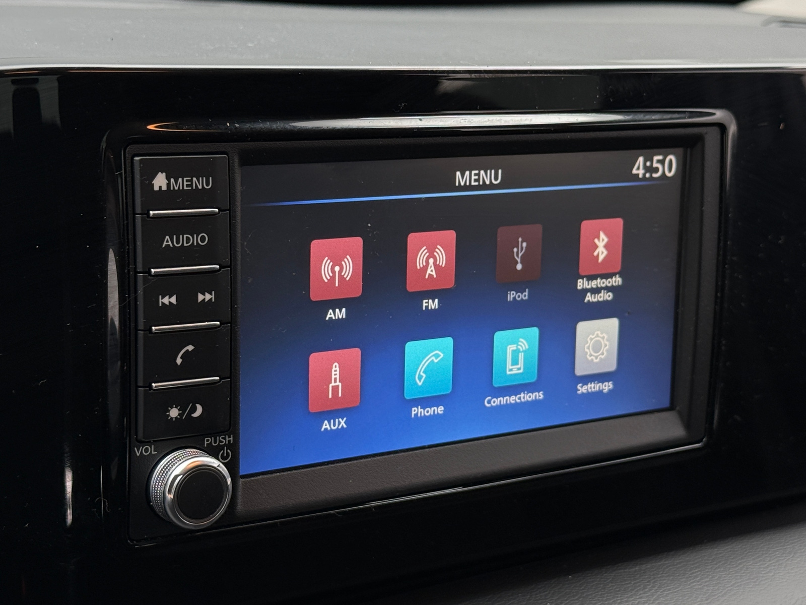 Thumbnail: 2025 Nissan Kicks - 4