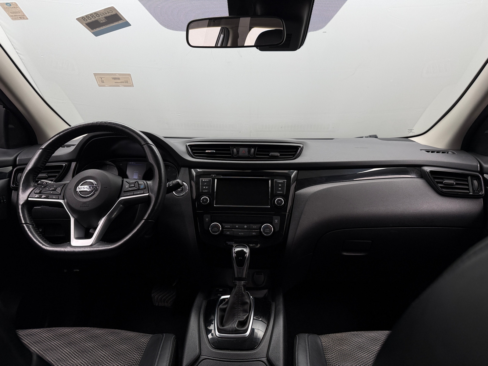 Thumbnail: 2022 Nissan Rogue Sport - 3