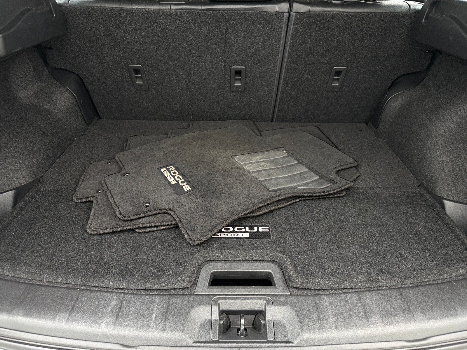 Thumbnail: 2022 Nissan Rogue Sport - 7