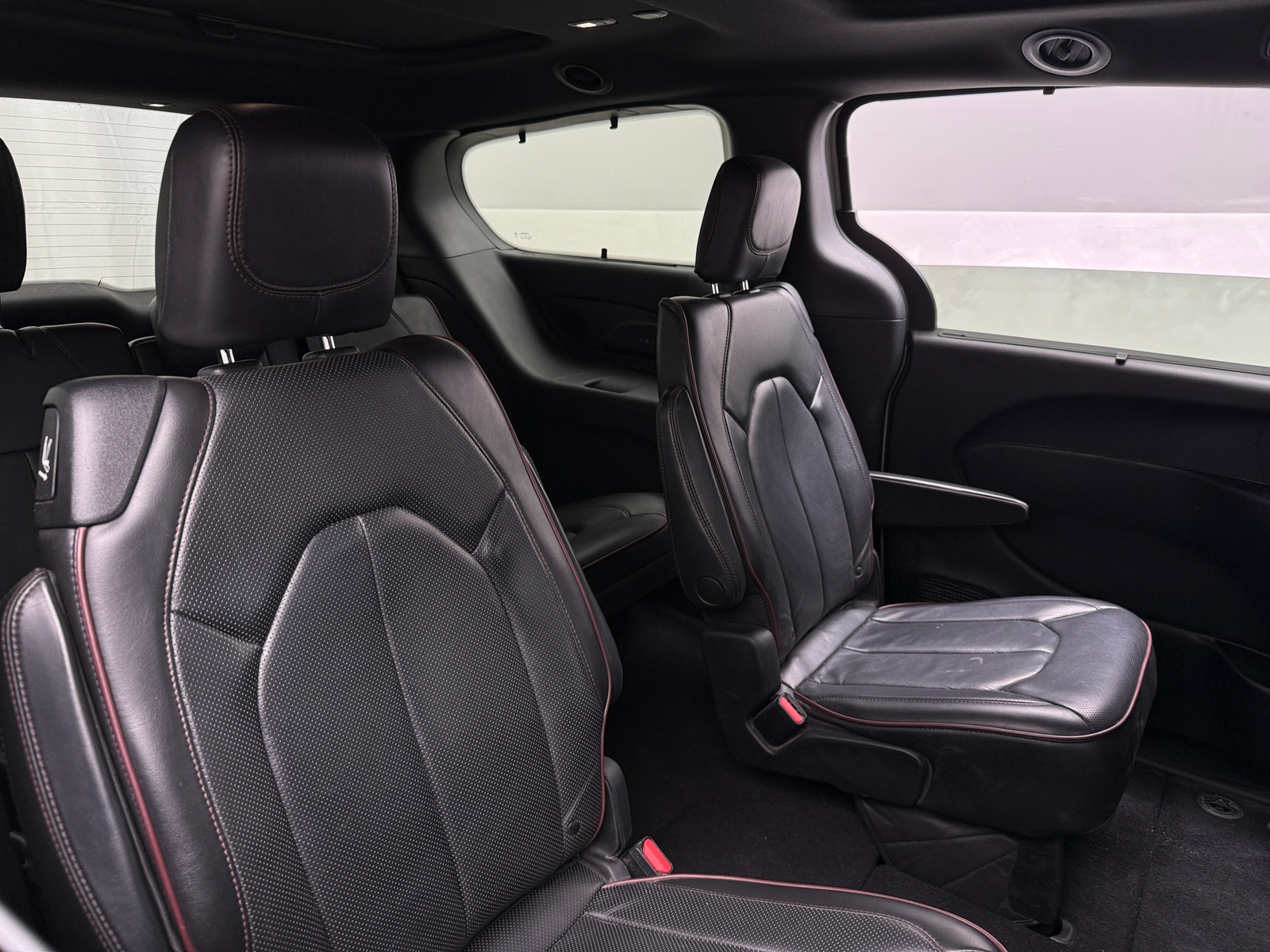 Thumbnail: 2020 Chrysler Pacifica - 5