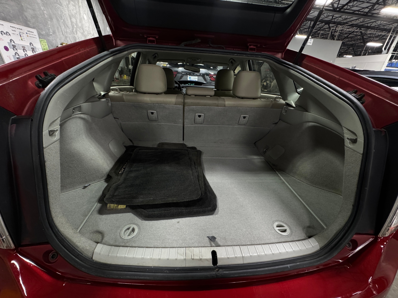 Thumbnail: 2014 Toyota Prius - 7