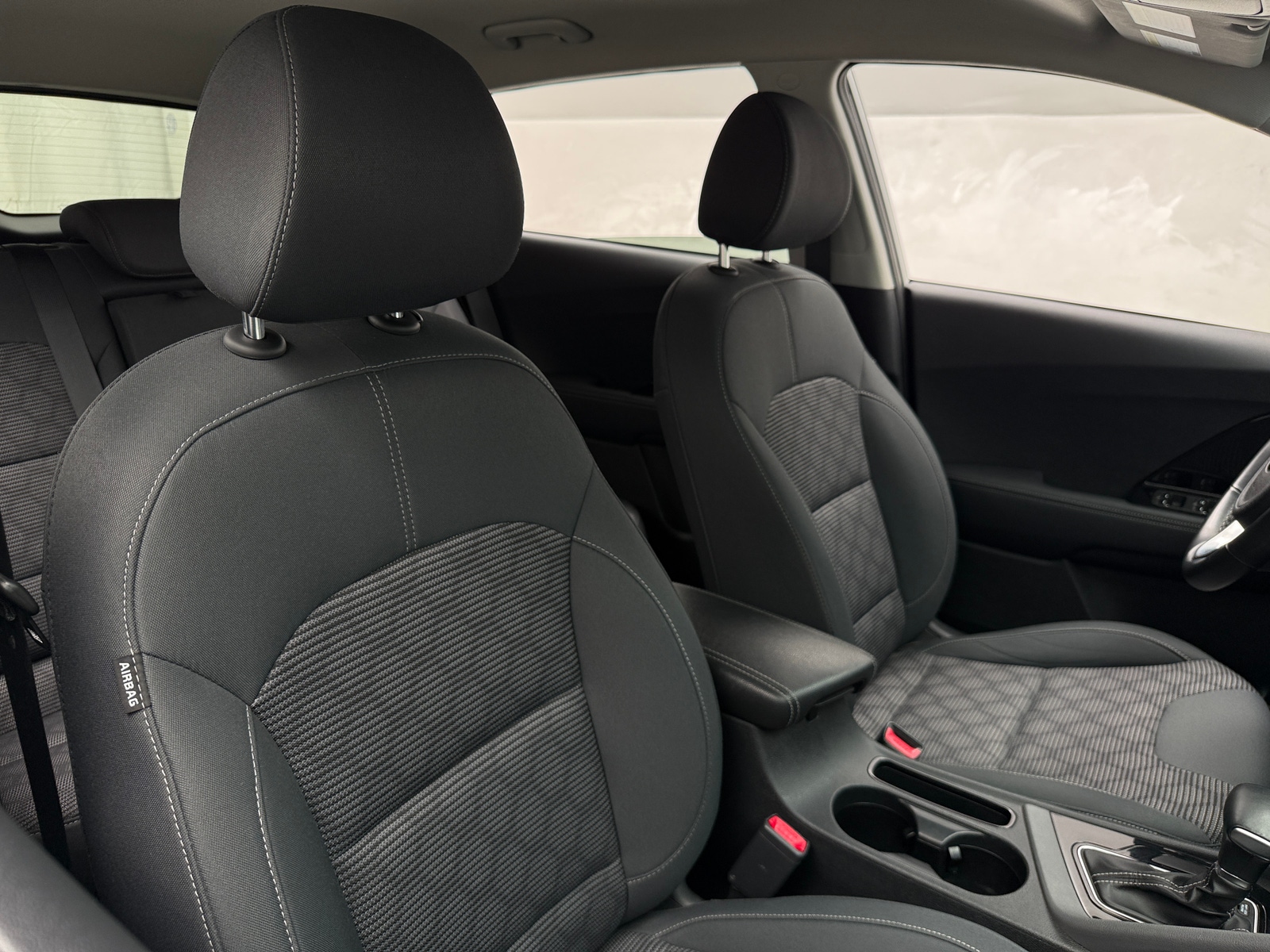 Thumbnail: 2021 Kia Niro - 2