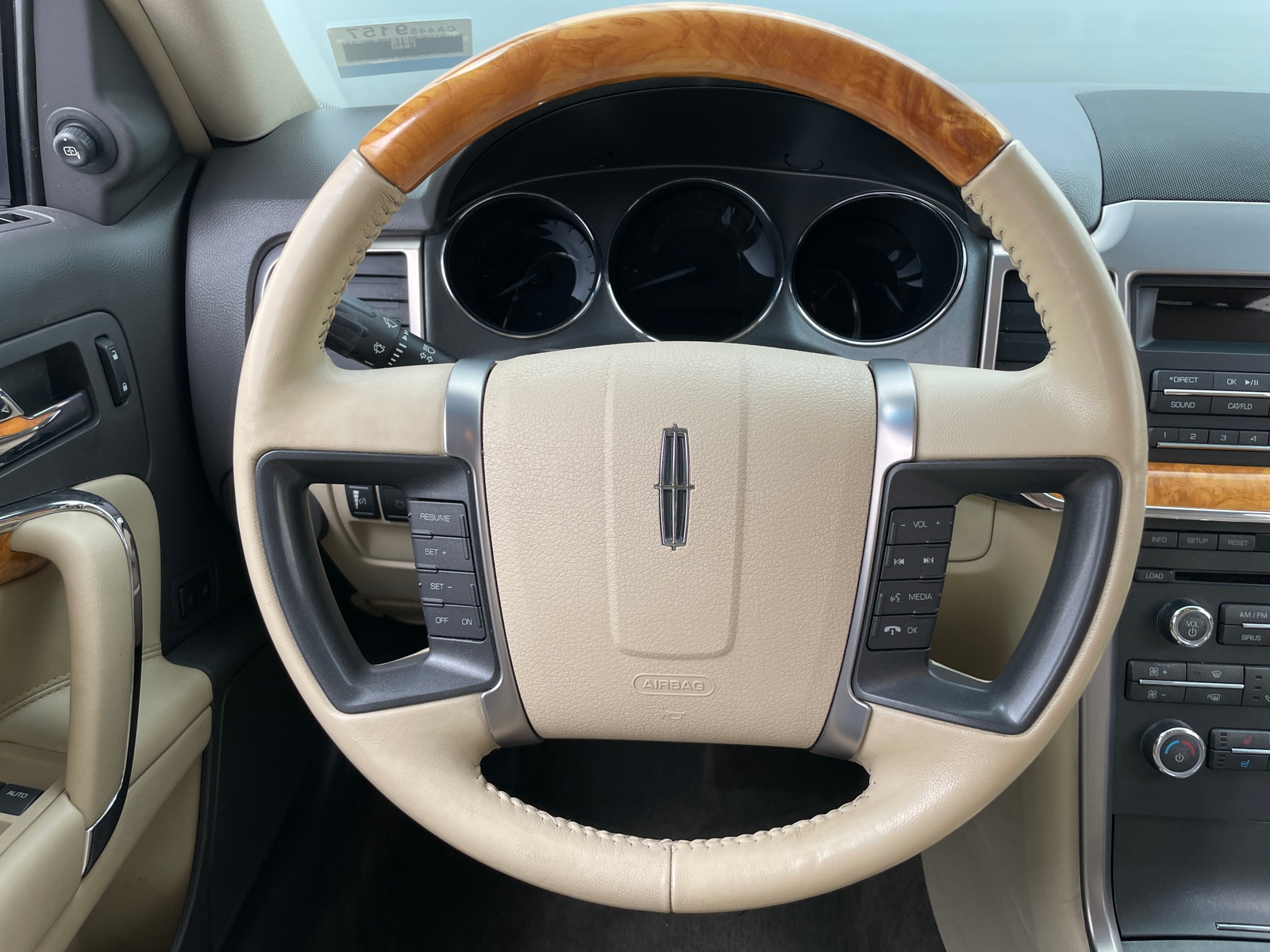 Thumbnail: 2012 Lincoln MKZ - 4