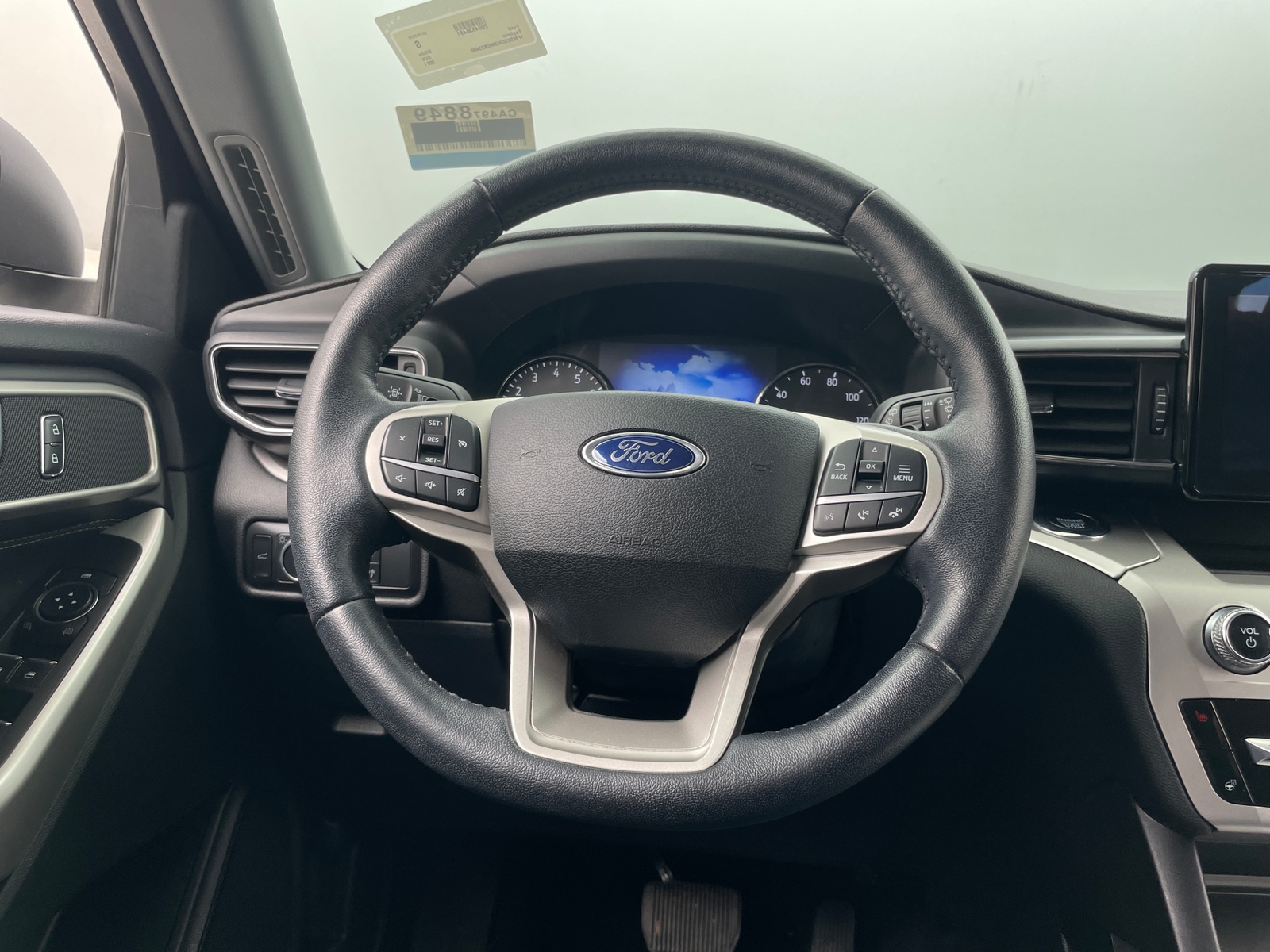 Thumbnail: 2021 Ford Explorer - 4