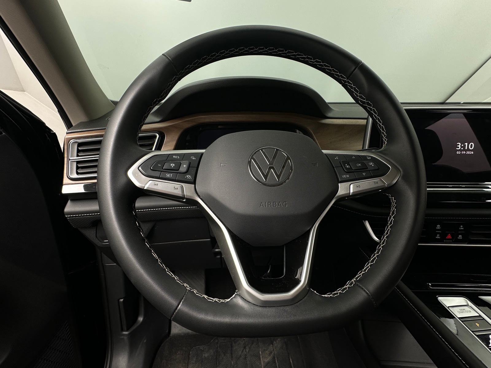 Thumbnail: 2025 Volkswagen Atlas - 4