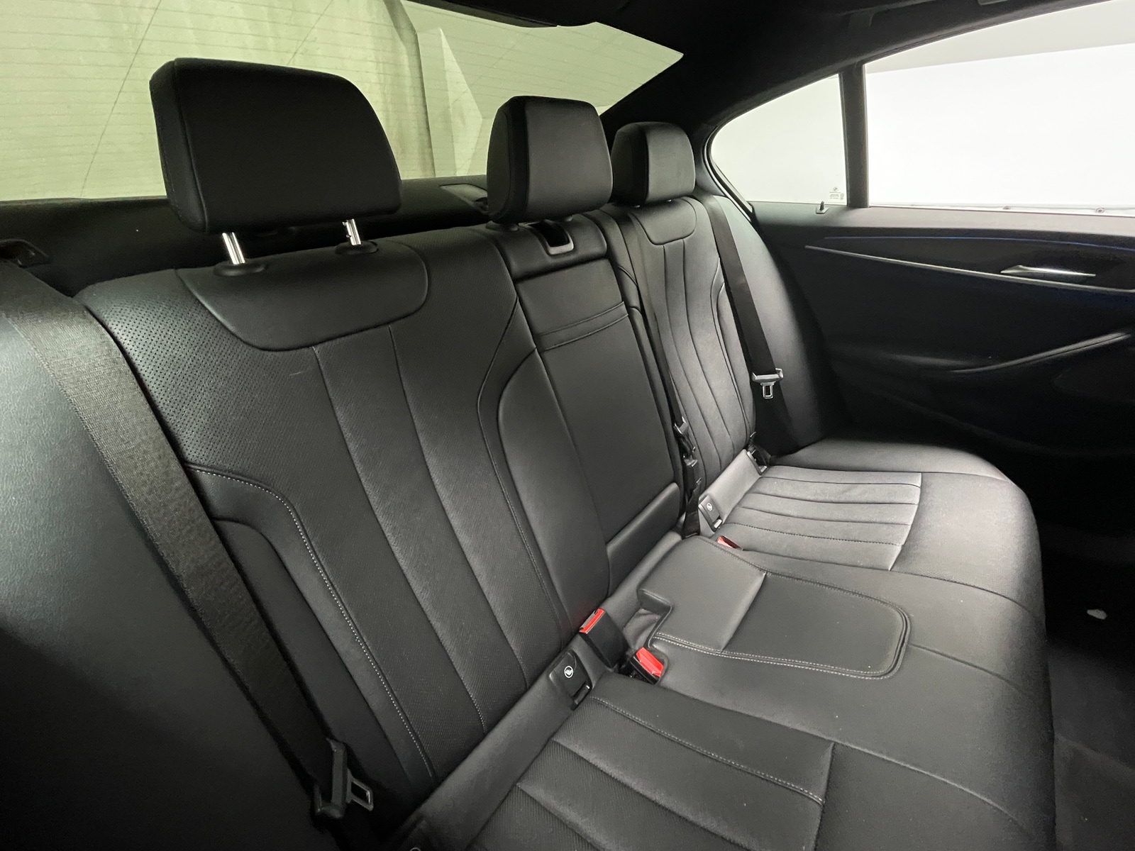 Thumbnail: 2023 BMW 5 Series - 5