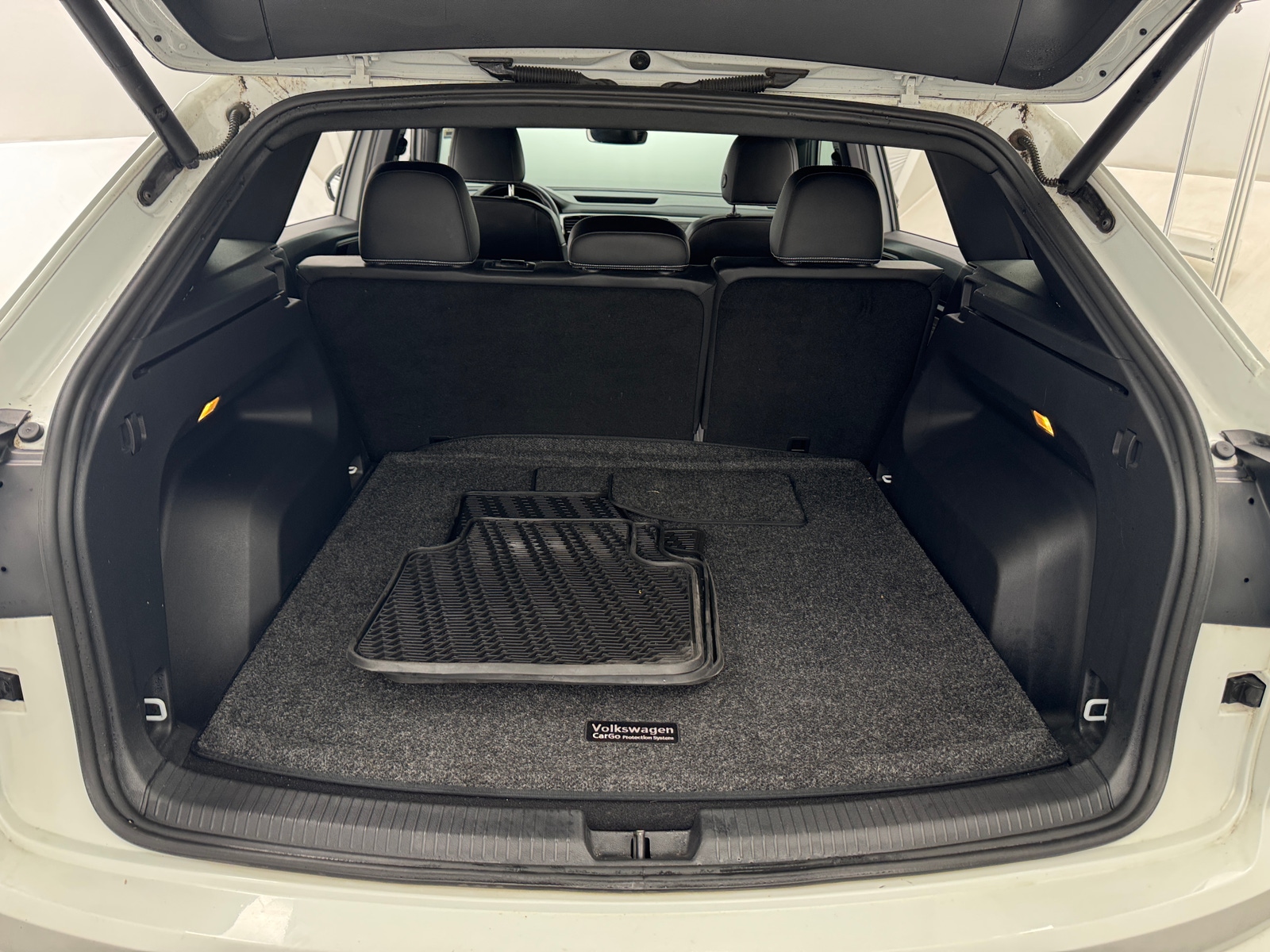 Thumbnail: 2022 Volkswagen Atlas - 6