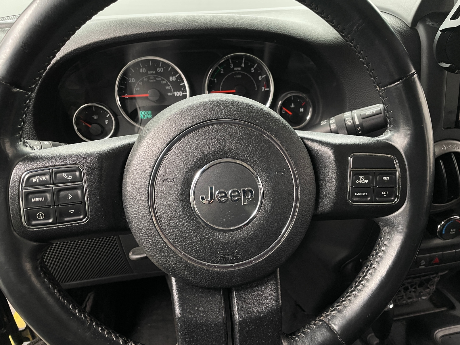 Thumbnail: 2016 Jeep Wrangler - 5