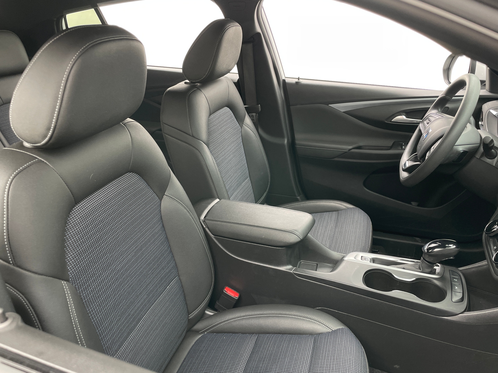 Thumbnail: 2025 Buick Envista - 2