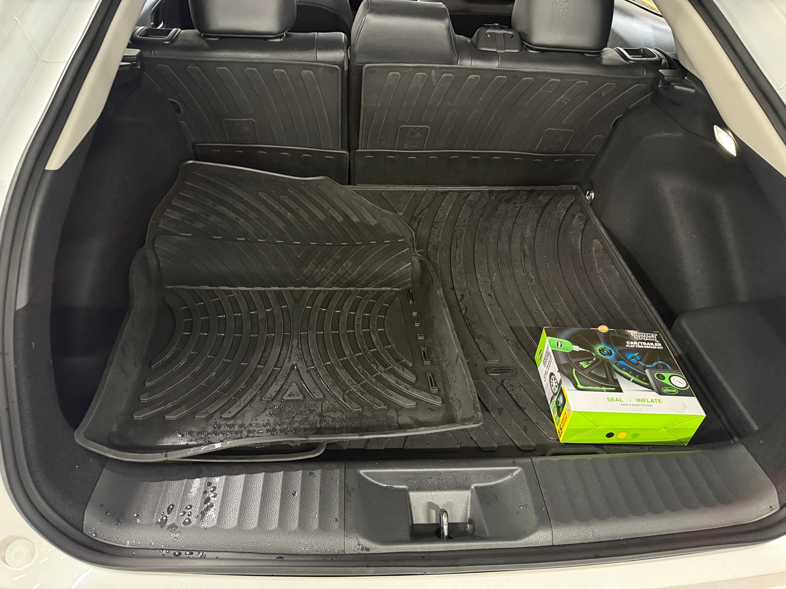 Thumbnail: 2024 Toyota Prius - 6