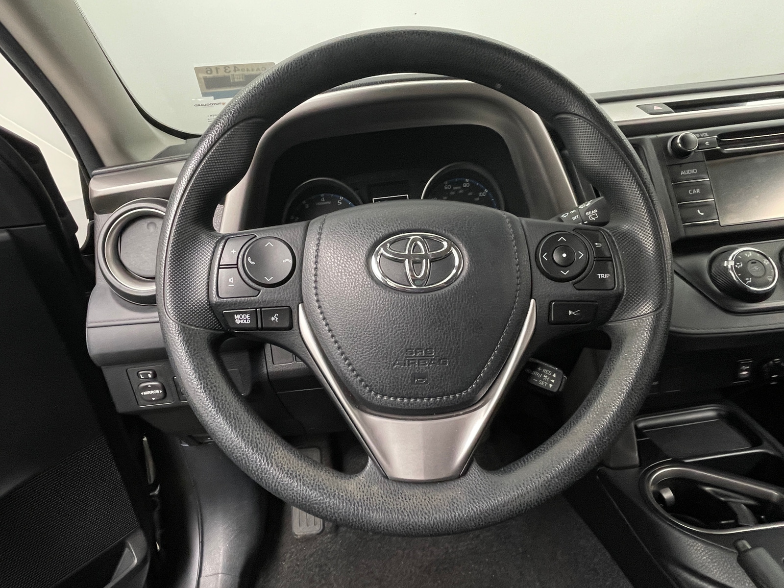 Thumbnail: 2017 Toyota RAV4 - 5