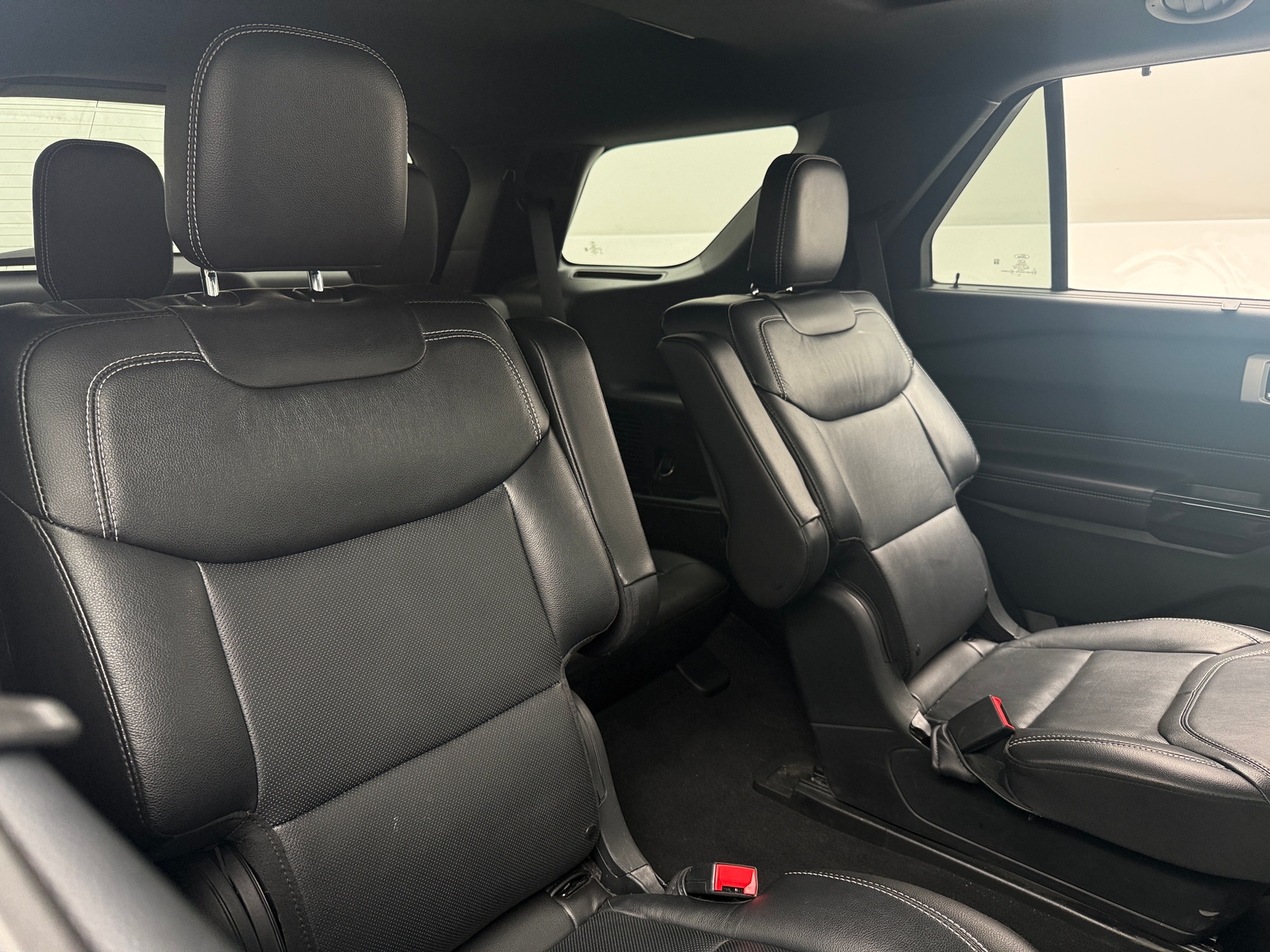 Thumbnail: 2022 Ford Explorer - 5